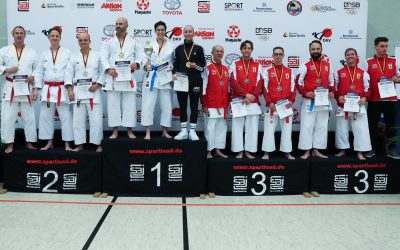 KATA-TEAM kehrt mit Silber von der Deutschen Meisterschaft 2025 zurück!